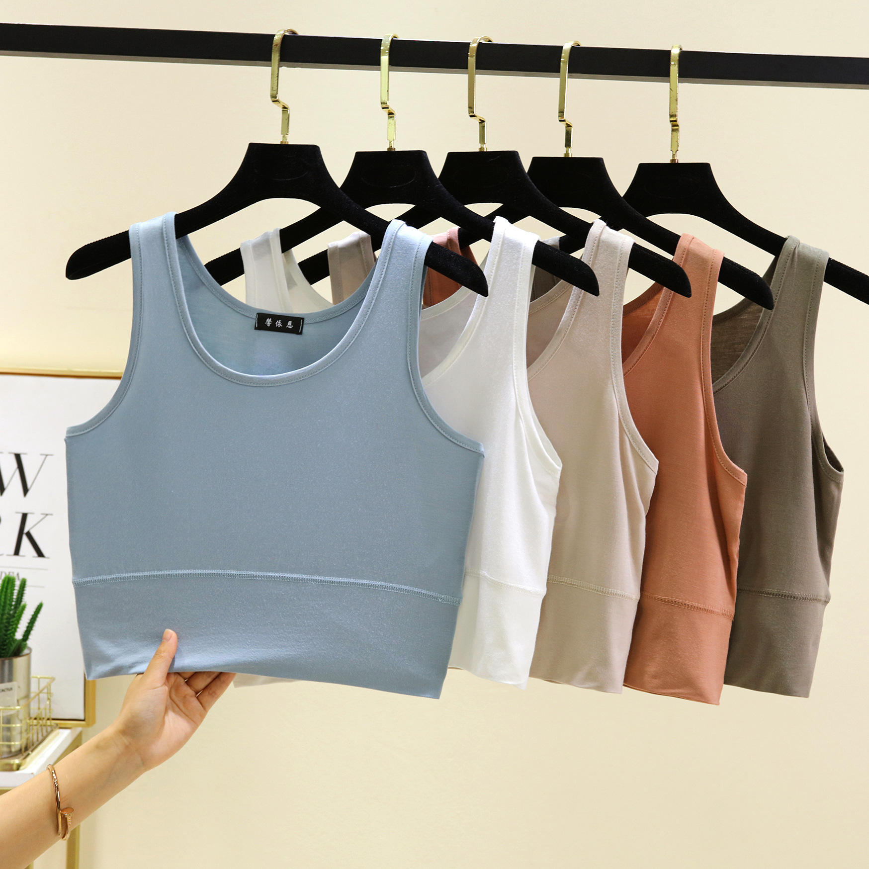 Sleeveless Undershirt - Укороченный топ из модала с круглым