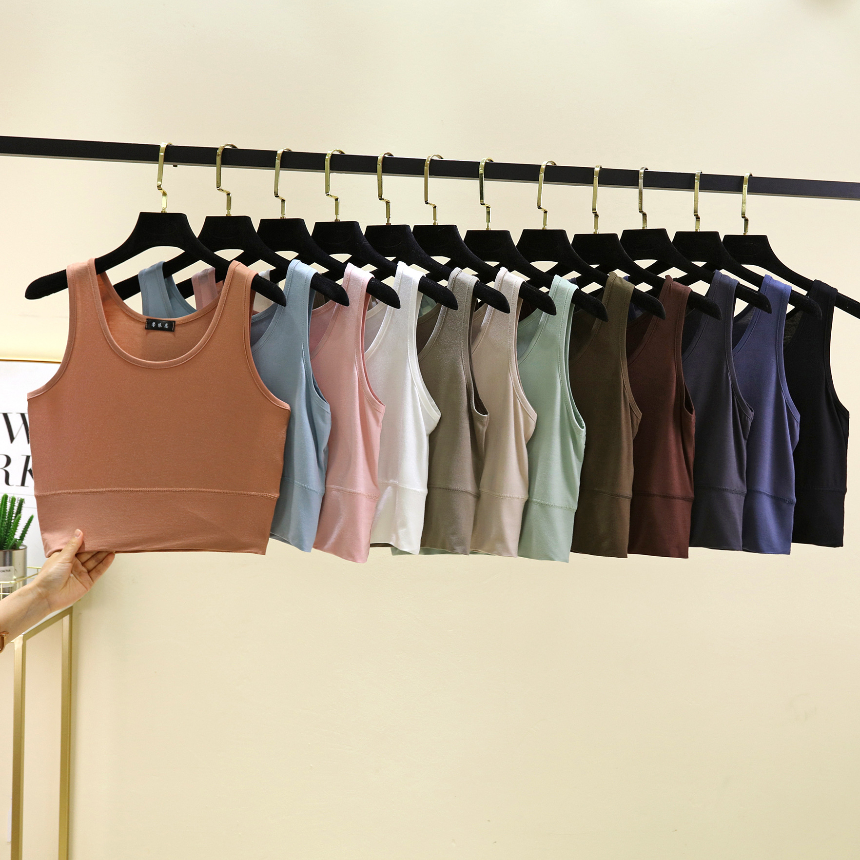 Укороченный топ из модала с кр – обзор и цена Sleeveless Undershirt
