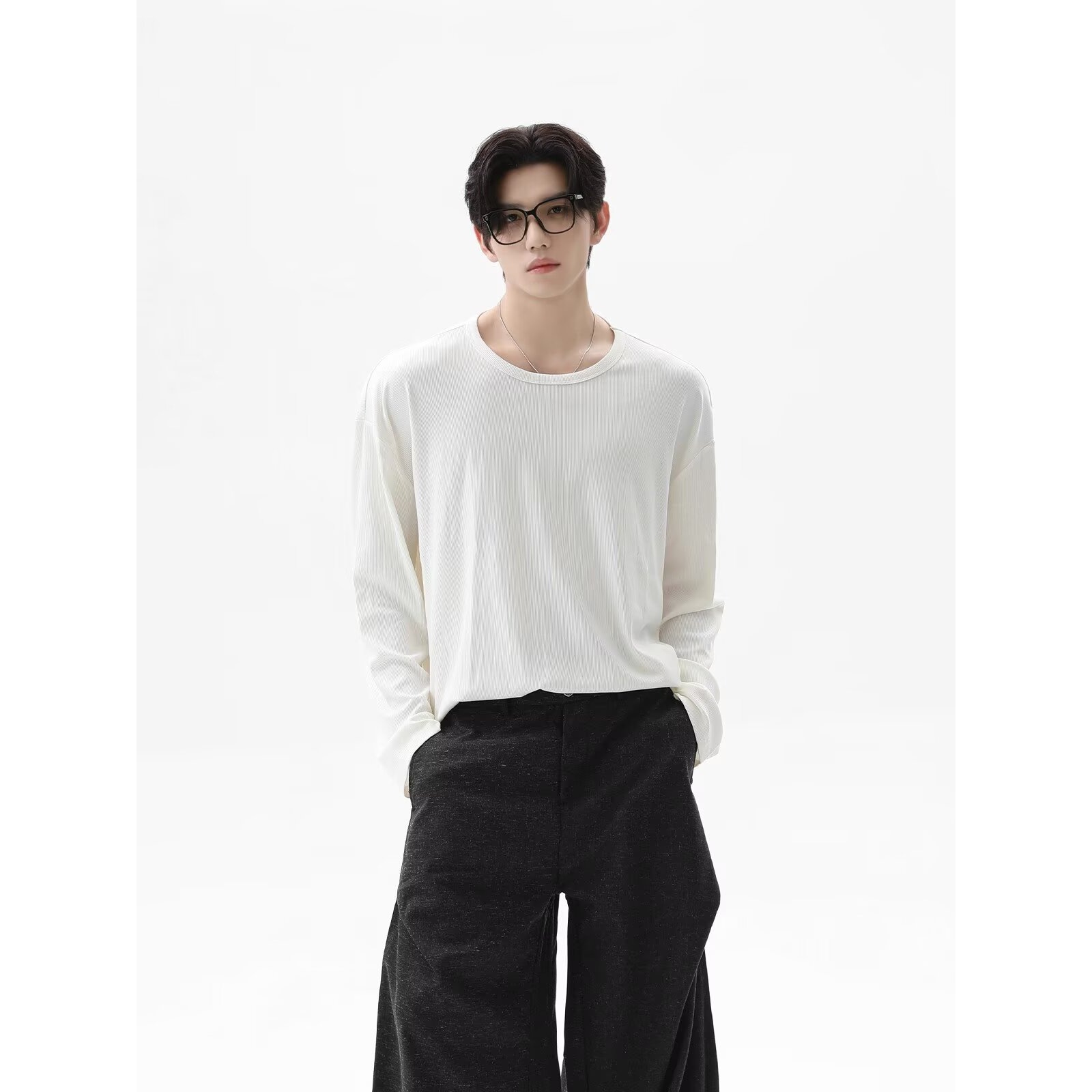 Новая осенняя футболка 2026 с  – обзор и цена Undershirt Crew Neck
