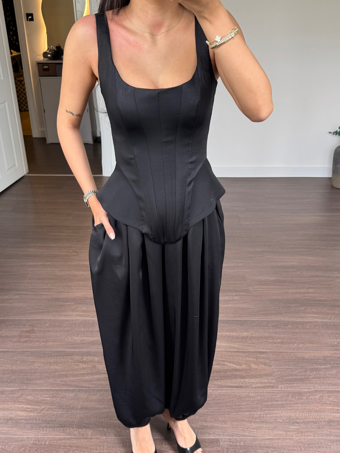 Женский атласный комплект Laru – обзор и цена Suspender Tank Top